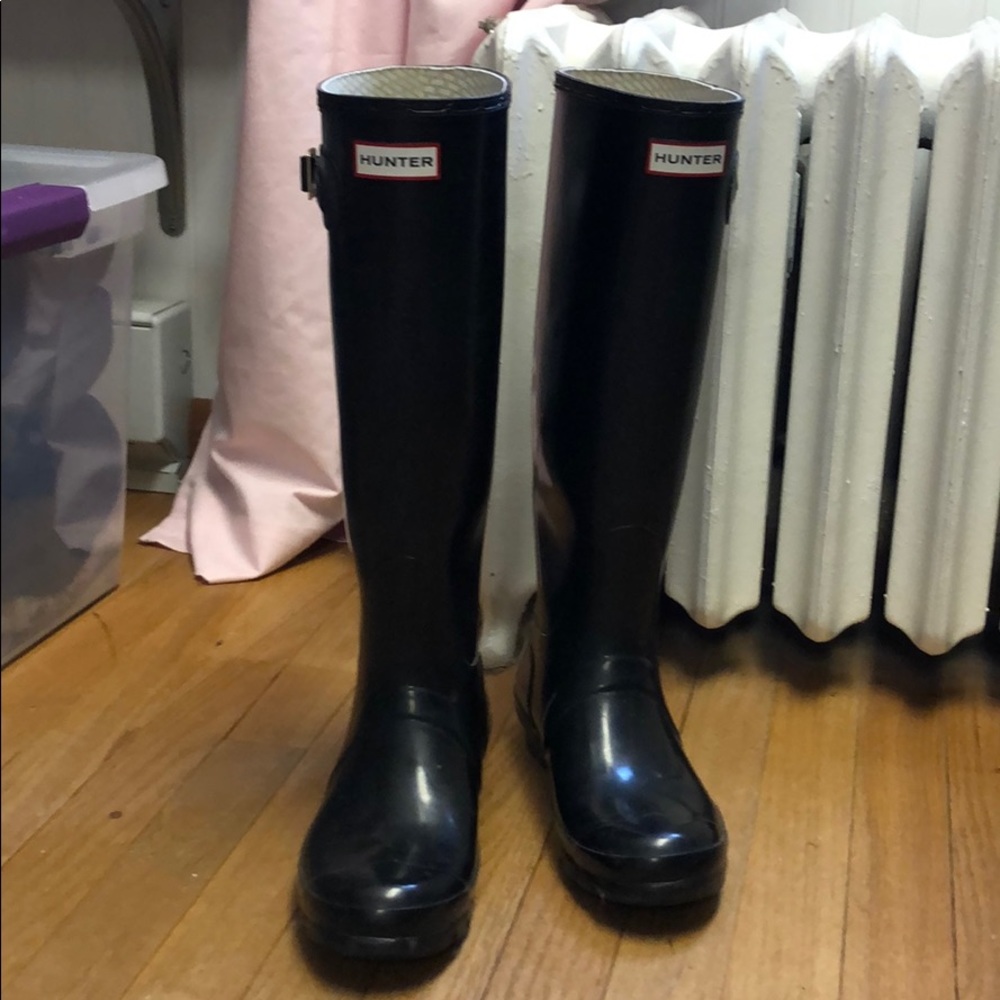 Hunter black high gloss black tall boot size 8